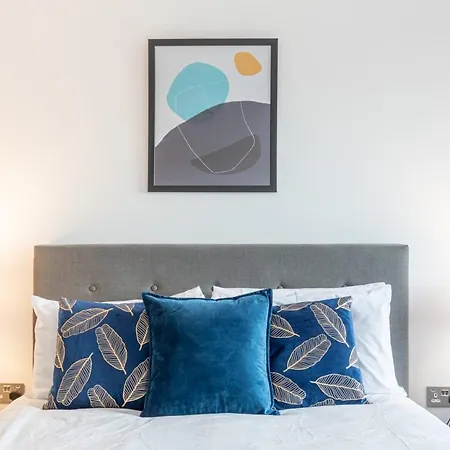 Lejlighed Stayzeni, Ouse Court Modern 2 Bed *