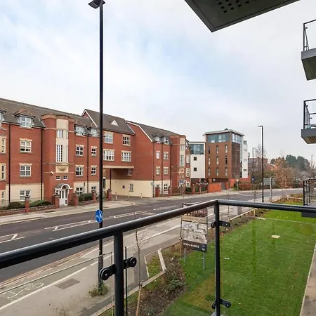 Lejlighed Stayzeni, Ouse Court Modern 2 Bed