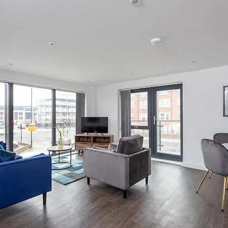 Stayzeni, Ouse Court Modern 2 Bed Lejlighed *