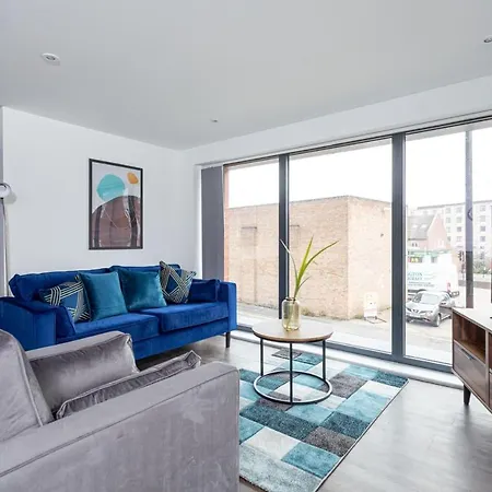 Stayzeni, Ouse Court Modern 2 Bed *