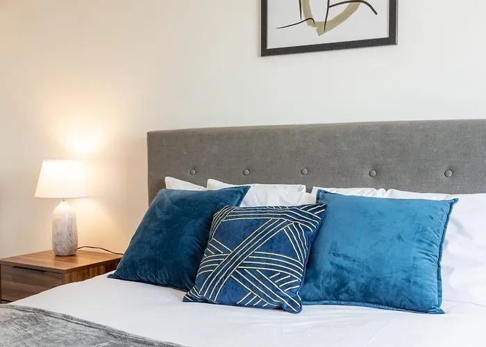 Stayzeni, Ouse Court Modern 2 Bed 公寓